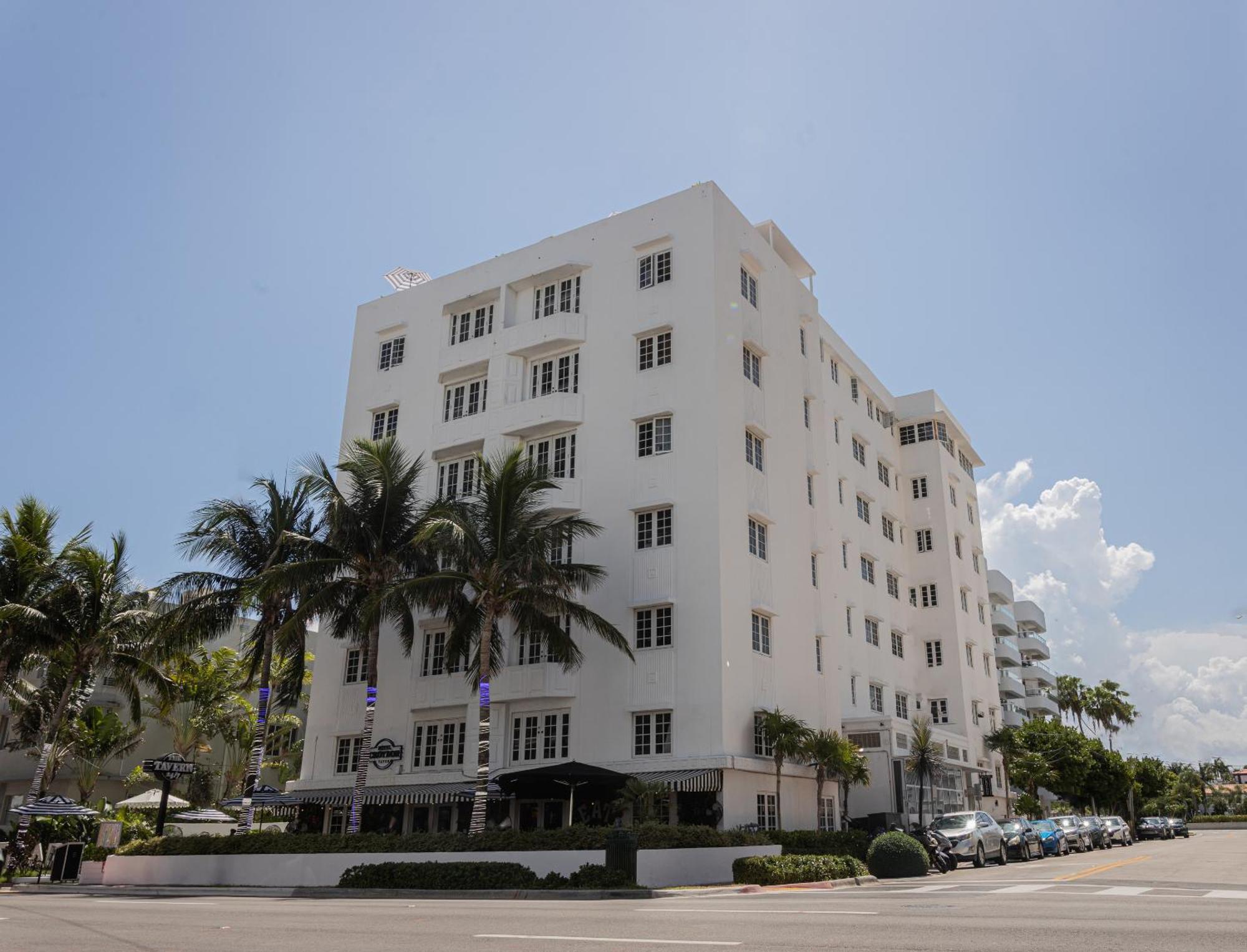 Hotel Croydon, Miami Beach